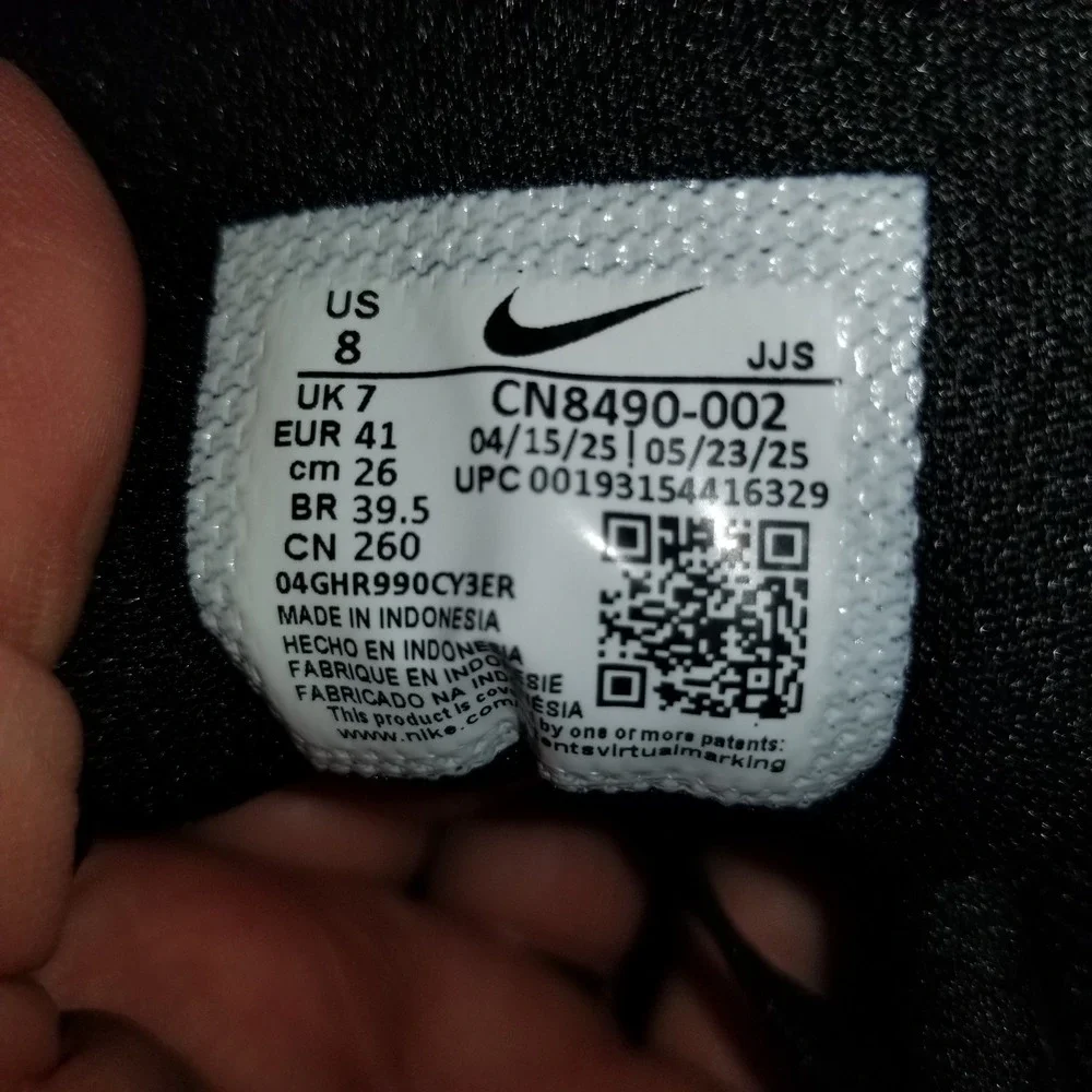 Nike Air Max 90 Sneakers Mens 8 Black White Wolf Grey Excellent CN8490-002